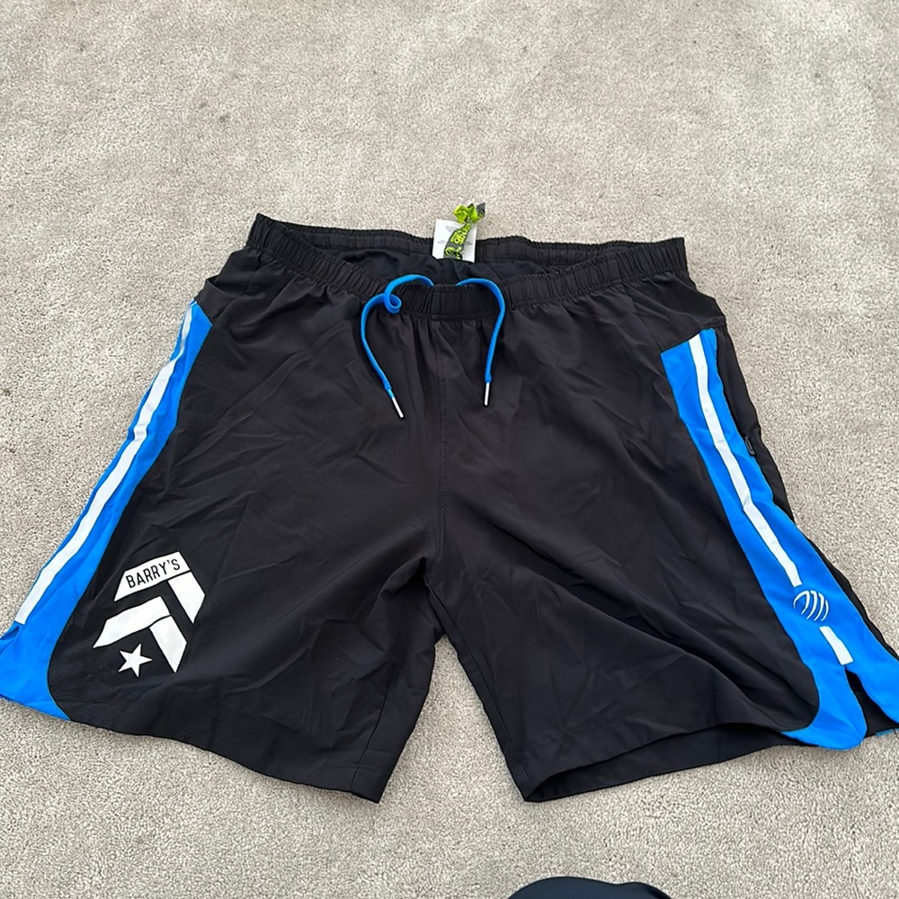 Barry’s short size medium